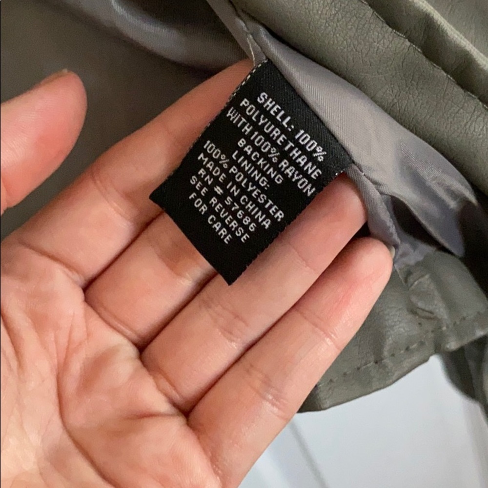 Gray Jacket - Picture 6 of 7